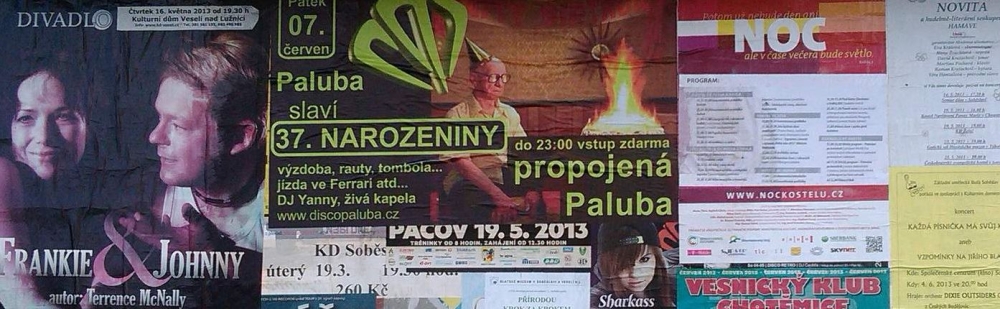 Výlepové plochy s plakáty v Soběslavi